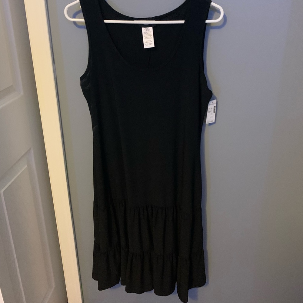 Black Dress w/ Ruffles Size Large